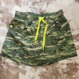 NWT Pink VS Camouflage Skort with Neon Accents. XS